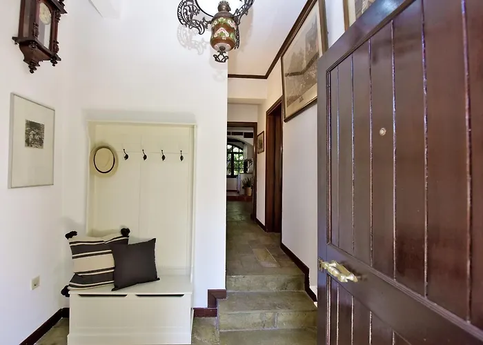 Ares Garden House - Halkidiki * 네아 모우다니아