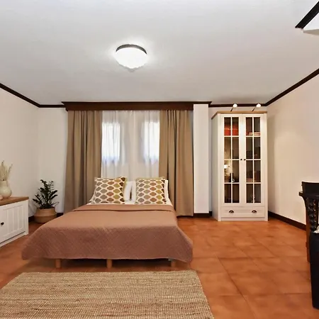בית כפרי Ares Garden House - Halkidiki *