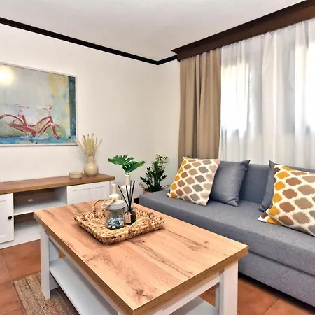 Ares Garden House - Halkidiki * Nea Moudania