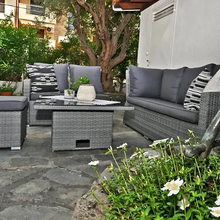 Ares Garden House - Halkidiki * Nea Moudania