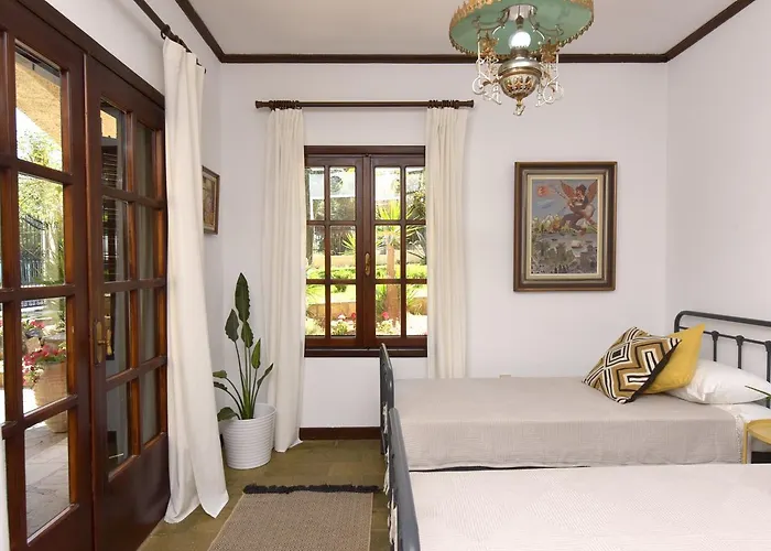 Ares Garden House - Halkidiki Landhuis Nea Moudania